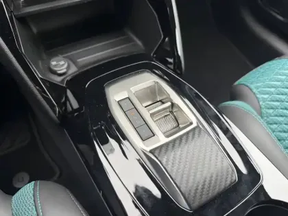 Photo 21 Peugeot 208  Electrique 136 ch 50 kWh