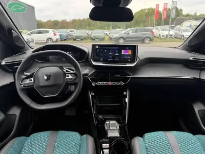 Photo 13 Peugeot 208  Electrique 136 ch 50 kWh