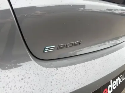Photo 18 Peugeot 208  Electrique 136 ch 50 kWh