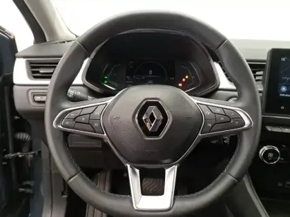 Photo 33 Renault Captur  E-Tech full hybrid 145