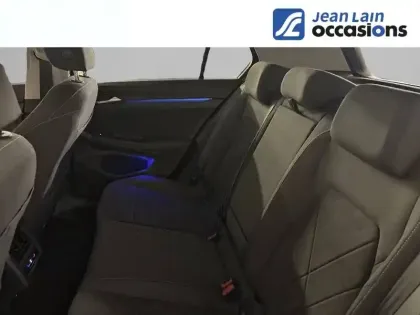 Photo 16 Volkswagen Golf  1.5 eTSI OPF 150 DSG7