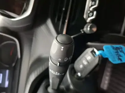 Photo 20 Peugeot 208  BlueHDi 100 S&S BVM6