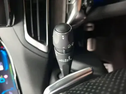 Photo 23 Peugeot 3008  Hybrid 225 e-EAT8