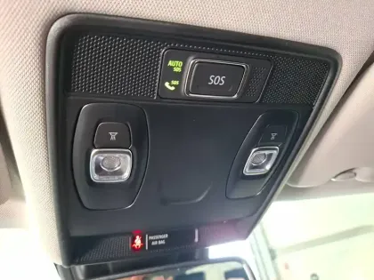 Photo 45 Renault Captur  TCe 140 - 21