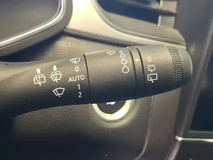 Photo 36 Renault Captur  TCe 140 - 21