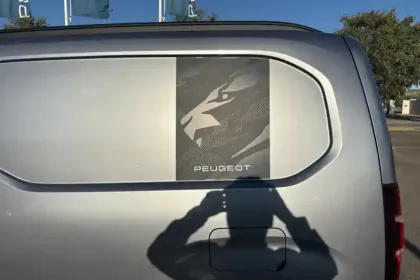 Photo 9 Peugeot Partner  CA DIESEL 130 CH XL AUT