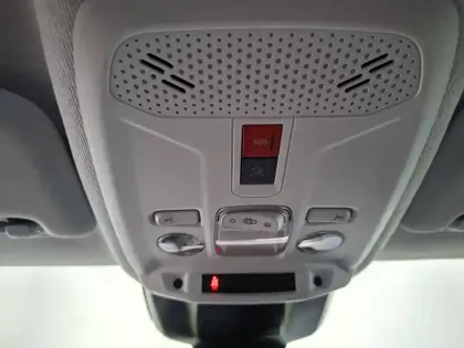 Photo 15 Peugeot 208  Turbo 100 ch BVM6