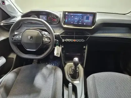 Photo 13 Peugeot 208  Turbo 100 ch BVM6
