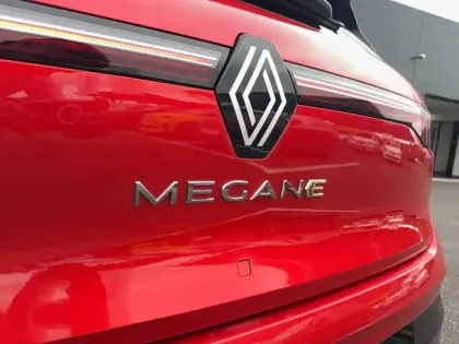 Photo 18 Renault Megane  E-Tech EV60 220 ch super charge