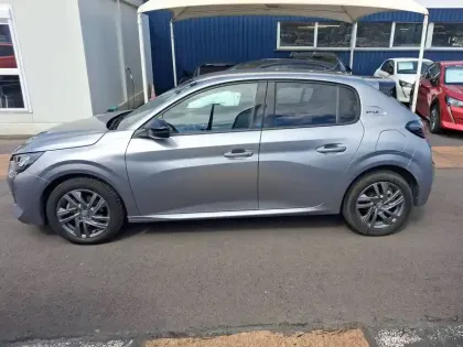 Photo 7 Peugeot 208  PureTech 100 S&S EAT8