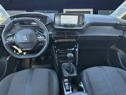 Photo 12 Peugeot 208  PureTech 100 S&S BVM6