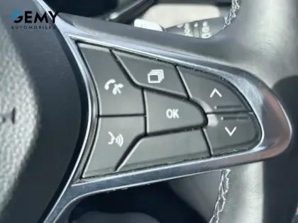 Photo 27 Renault Captur  TCe 155 EDC FAP