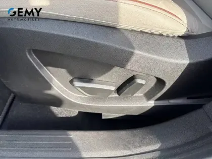 Photo 17 Renault Captur  TCe 155 EDC FAP