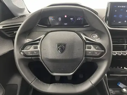 Photo 22 Peugeot 208  PureTech 100 S&S BVM6