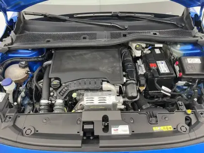 Photo 20 Peugeot 208  PureTech 100 S&S BVM6