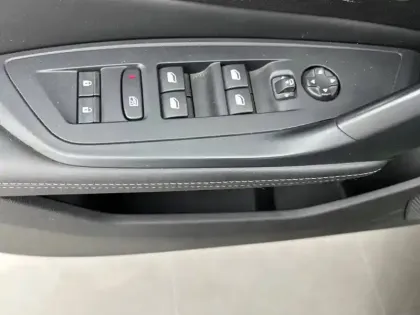 Photo 14 Peugeot 308  PHEV 180 e-EAT8