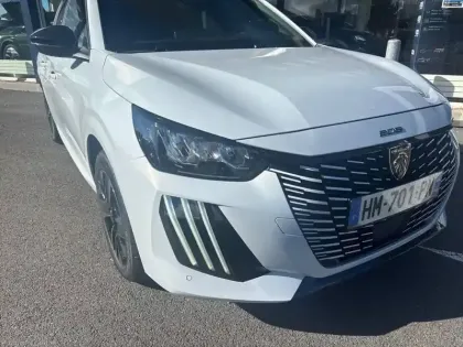 Photo 15 Peugeot 208  Electrique 136 ch 50 kWh