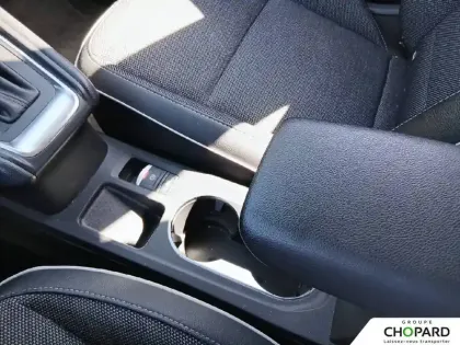 Photo 11 Renault Captur  TCe 140 EDC - 21