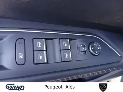 Photo 11 Peugeot 3008  PureTech 130ch S&S EAT8