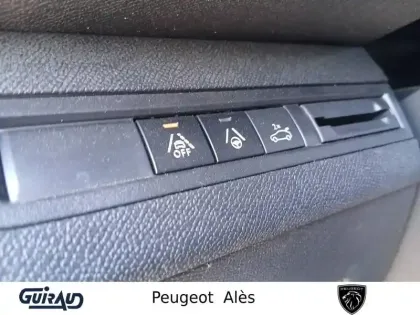 Photo 16 Peugeot 3008  PureTech 130ch S&S EAT8