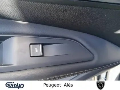 Photo 12 Peugeot 3008  PureTech 130ch S&S EAT8