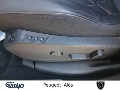 Photo 15 Peugeot 3008  PureTech 130ch S&S EAT8