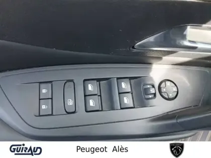Photo 11 Peugeot 308  PureTech 130ch S&S EAT8