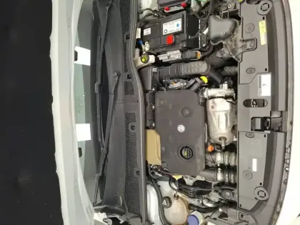 Photo 34 Peugeot 208  BlueHDi 100 S&S BVM6