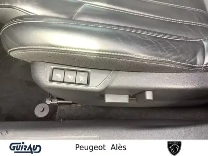 Photo 18 Peugeot 2008  PureTech 155 S&S EAT8