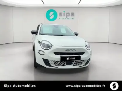 Photo 37 Fiat 600  T-Gen 3 1.2 Hybrid 110ch eDCT6