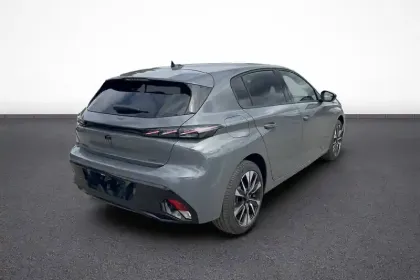 Photo 16 Peugeot 308  Hybrid 145 e-DCS6