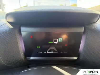 Photo 20 Citroën C4 e- 136 ch Automatique