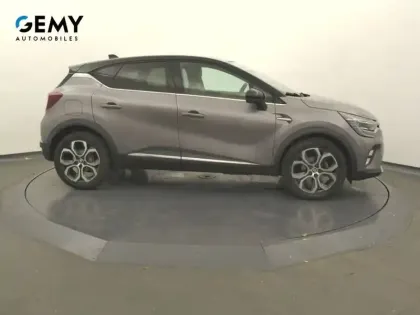 Photo 18 Renault Captur  mild hybrid 140