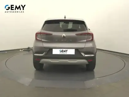 Photo 19 Renault Captur  mild hybrid 140