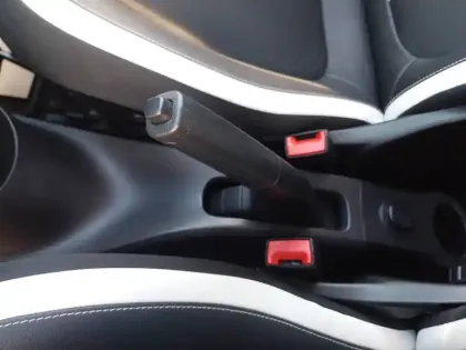 Photo 33 Renault Twingo  III E-Tech