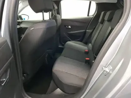 Photo 6 Peugeot 208  Hybrid 110 ch e-DCS6