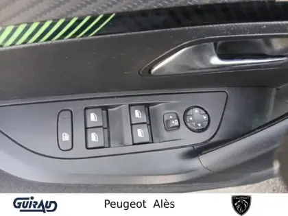 Photo 12 Peugeot 2008  PureTech 100 S&S BVM6