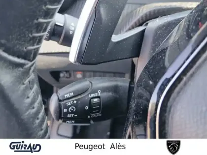 Photo 17 Peugeot 208  PureTech 100 S&S EAT8