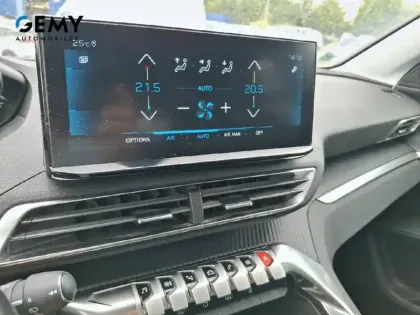 Photo 16 Peugeot 5008  PureTech 130ch S&S BVM6