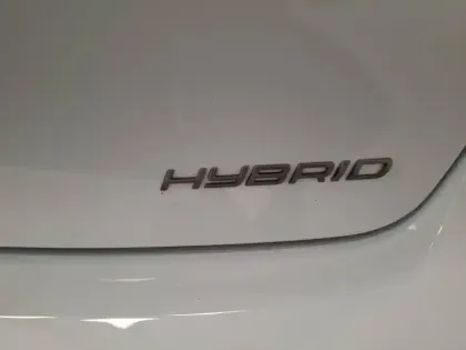 Photo 28 Peugeot 208  Hybrid 110 ch e-DCS6