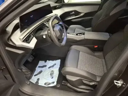 Photo 9 Peugeot 3008  Hybrid 145 e-DCS6