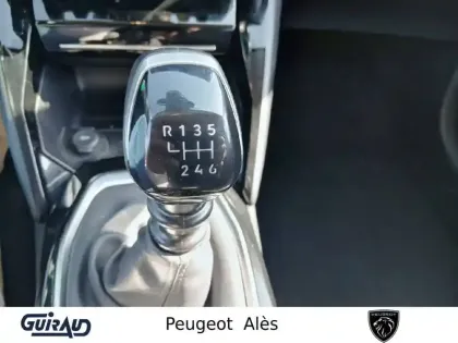 Photo 18 Peugeot 208  PureTech 100 S&S BVM6