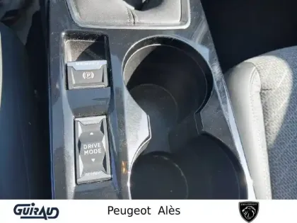 Photo 17 Peugeot 208  PureTech 100 S&S BVM6