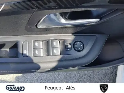 Photo 11 Peugeot 208  PureTech 100 S&S BVM6