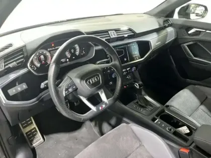 Photo 8 Audi Q3 35 TFSI 150 ch S tronic 7 S Edition