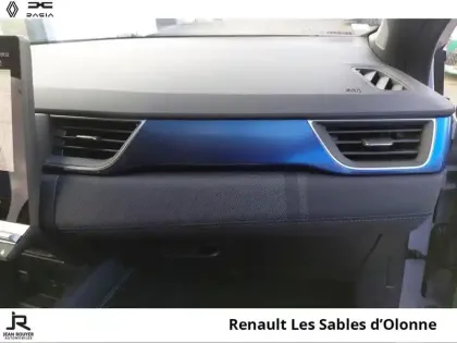 Photo 13 Renault Captur  1.8 E-Tech full hybrid 160ch esprit Alpine - 26