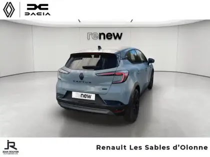Photo 19 Renault Captur  1.8 E-Tech full hybrid 160ch esprit Alpine - 26