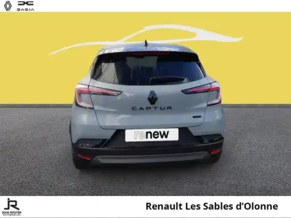 Photo 10 Renault Captur  1.8 E-Tech full hybrid 160ch esprit Alpine - 26