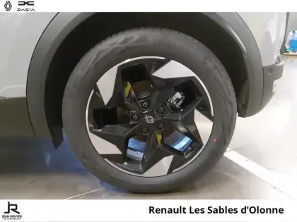 Photo 7 Renault Captur  1.8 E-Tech full hybrid 160ch Techno - 26