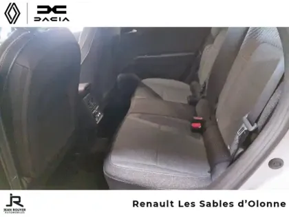 Photo 29 Renault Captur  1.8 E-Tech full hybrid 160ch Techno - 26